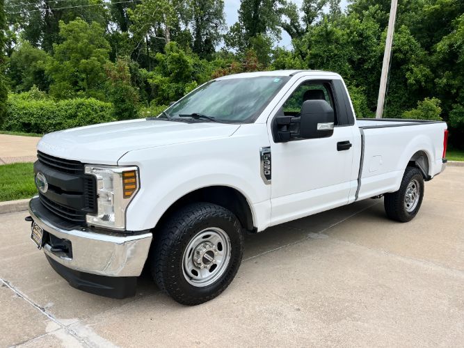 ford f-350 super duty 2019 1FTRF3A68KEC69833 image ford f-350 super duty 2019 1FTRF3A68KEC69833 image